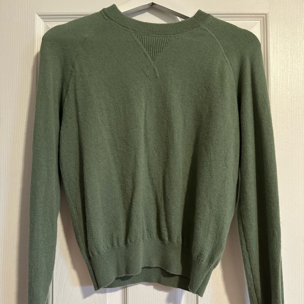 Quince Women’s Crewneck Cashmere Sweater